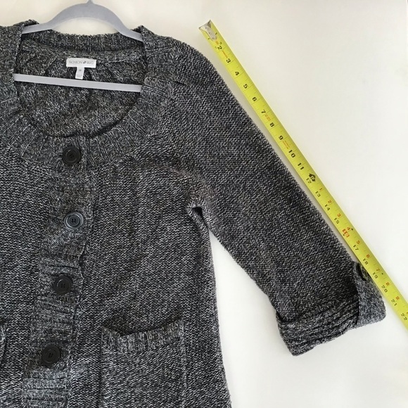 Fashion Bug knit sweater/jacket. Size medium. - Picture 6 of 7